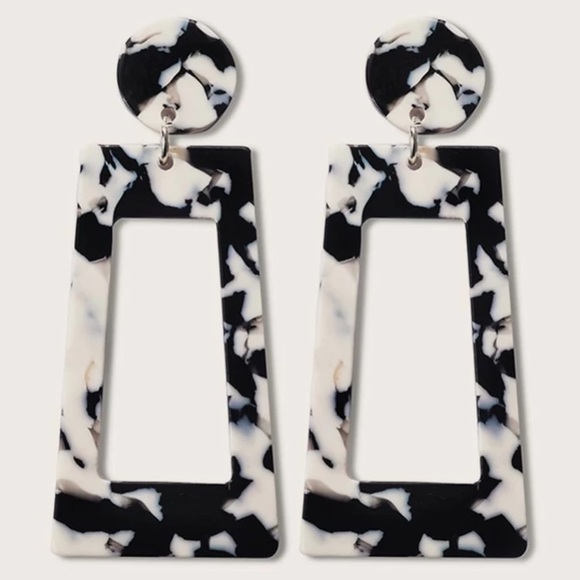 Marbled Rectangle Earrings - Picture 2 of 6